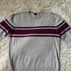 GAP Men's Crewneck Sweater in Gray with Maroon Stripes